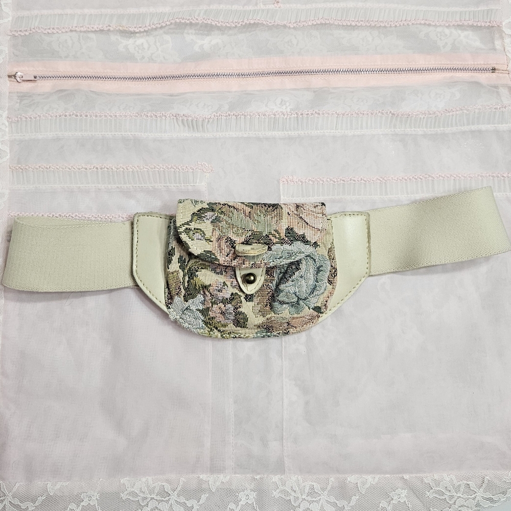 Vintage Stretch Belt with Floral Tapestry Pouch
